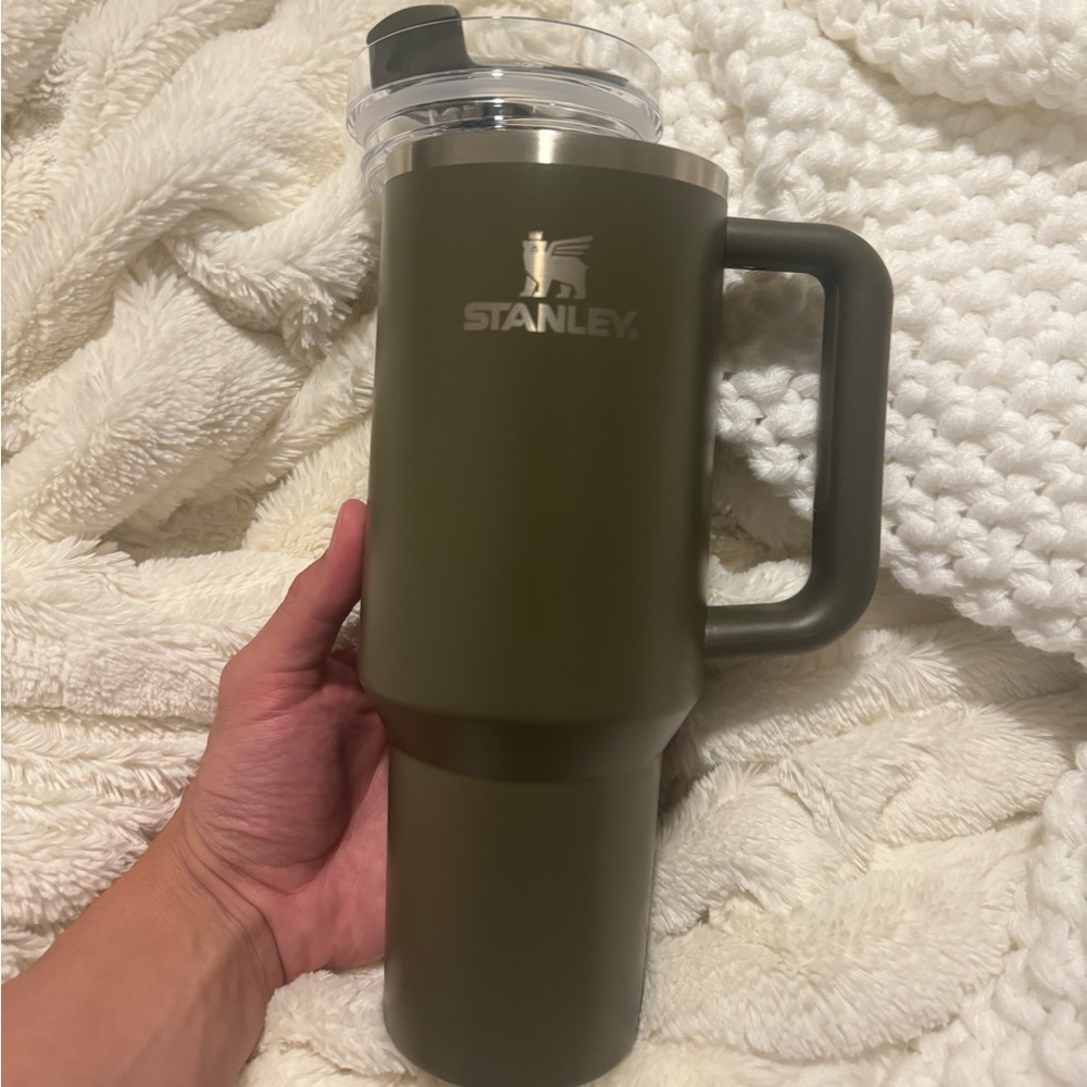 Stanley 40oz Tumbler Peat Moss